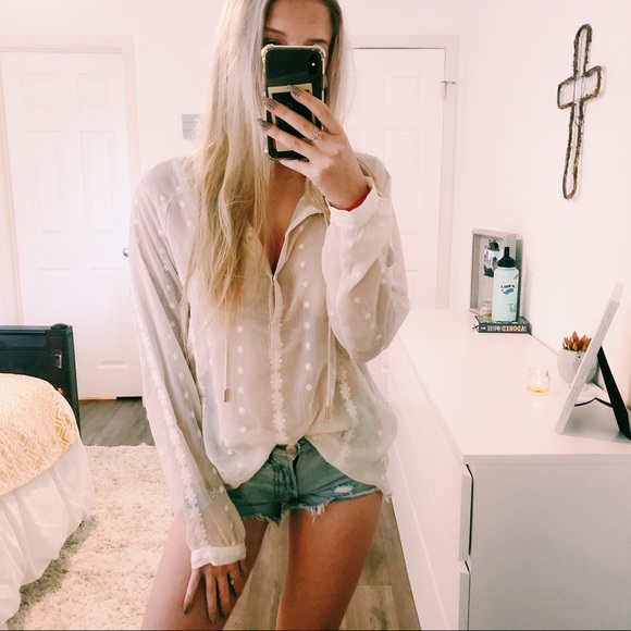 Honey Punch Tops - 5FOR25 🌟 Sheer Lace Long Sleeve Size Small